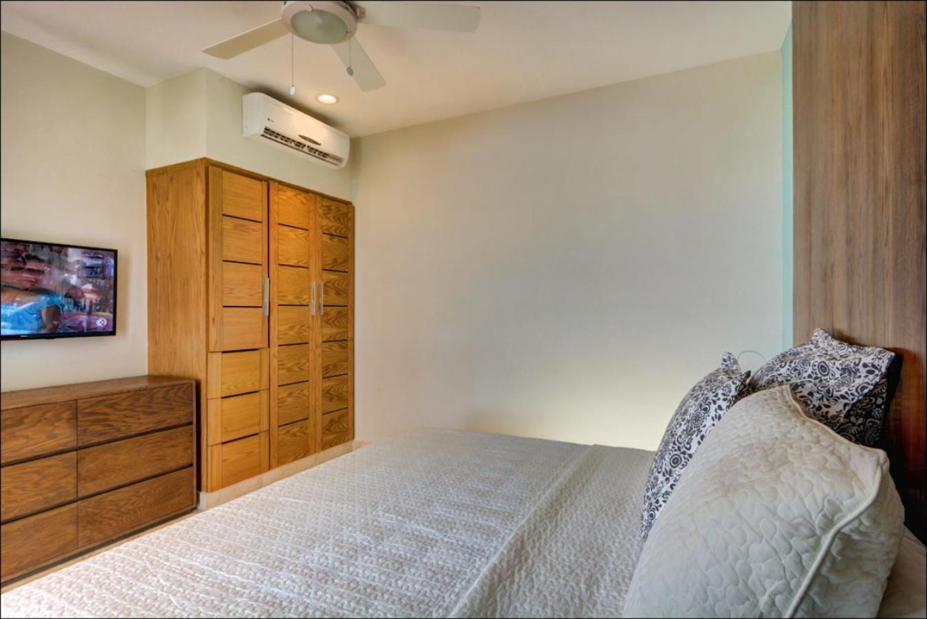 Anah Suites By Las Flores Vacation Rentals Playa del Carmen Esterno foto