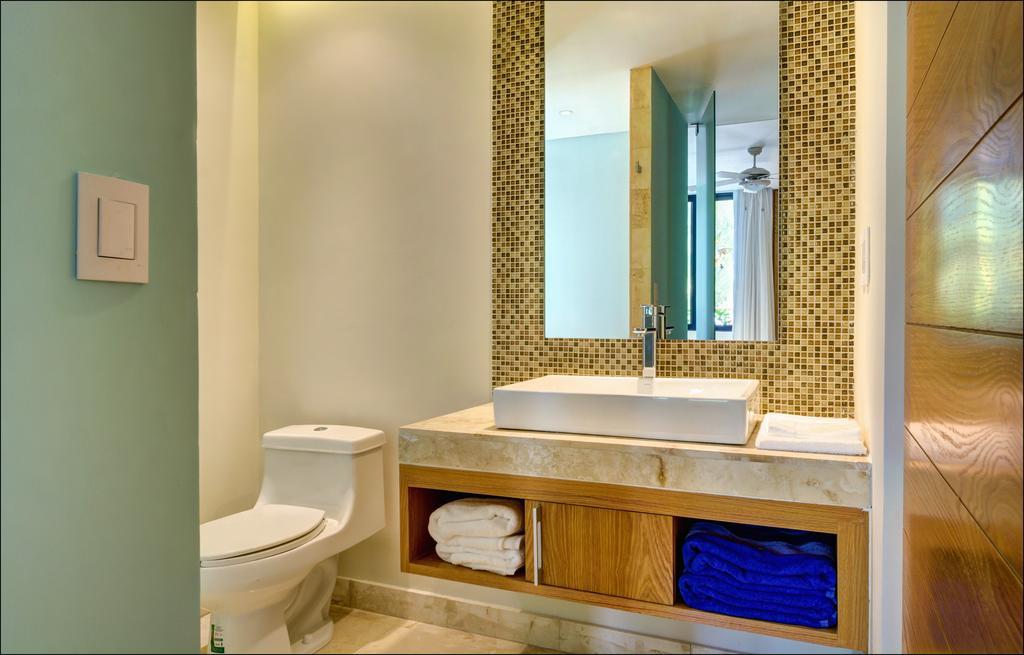 Anah Suites By Las Flores Vacation Rentals Playa del Carmen Esterno foto